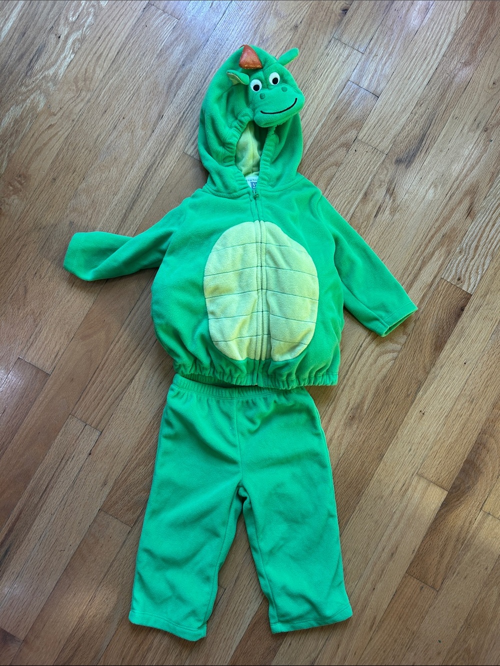 EUC Carter's dinosaur/dragon Halloween costume 12 months